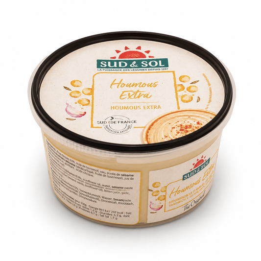 Container of Séquoia été hummus with visible branding on a white background